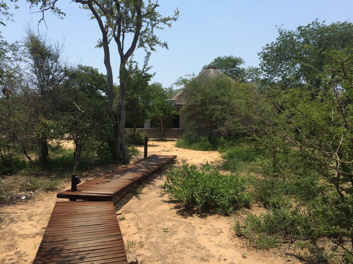 Leadwood Lodge Hoedspruit Exterior photo